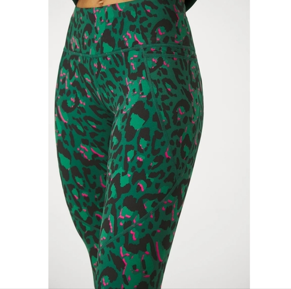 NWT Sweaty Betty Power 7/8 Workout Leggings Size XS Green Brushstroke Leopard - Picture 2 of 16